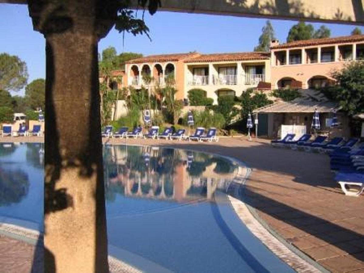 Chez Adriana Studio Vue Mer Avec Piscine Гримо Екстериор снимка